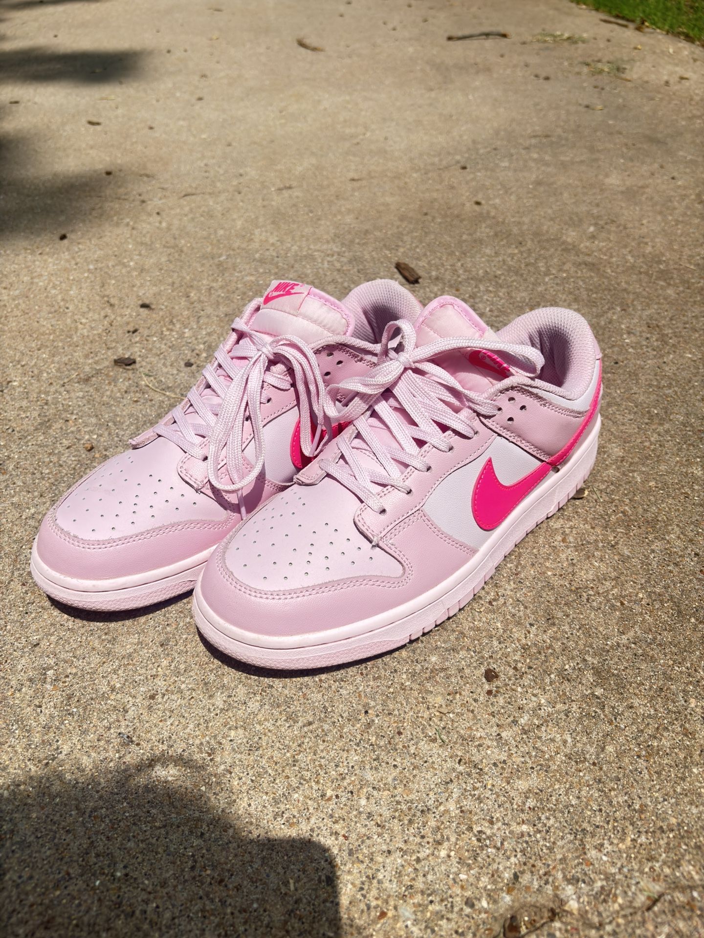 Pink dunks 
