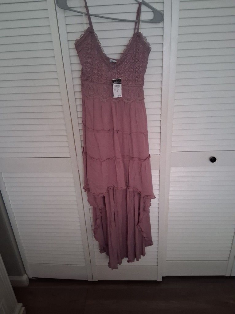 Traje Size Small Nuevo.