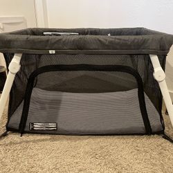 Guava Lotus Travel Crib