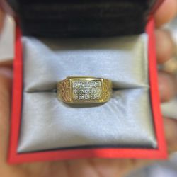 10kt Yellow Gold Diamond Ring 