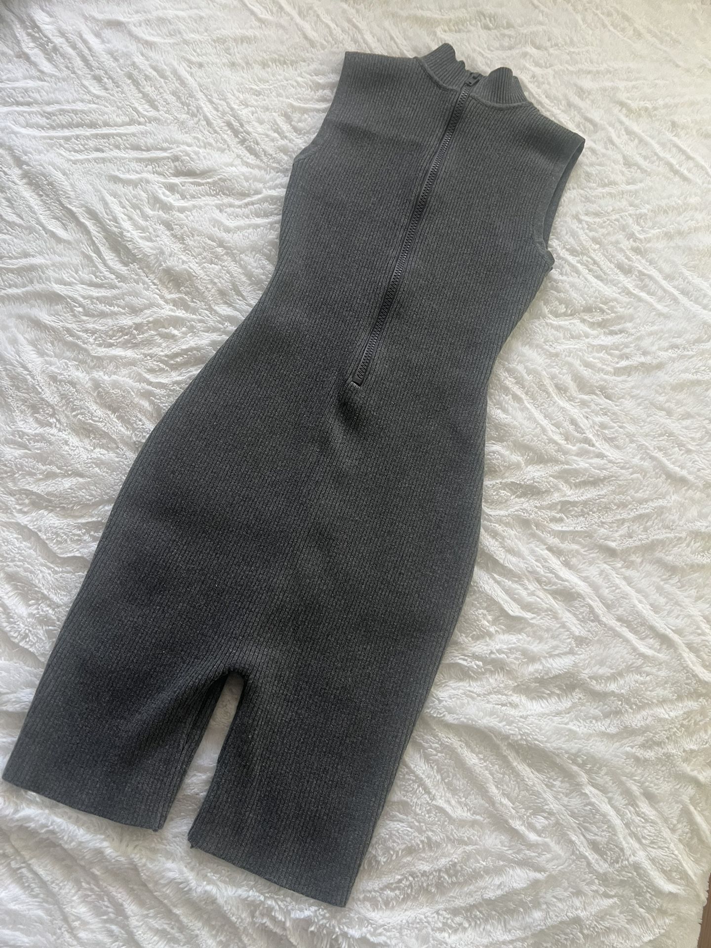 Rubbed Grey Jumpsuit With Zipper - Medium