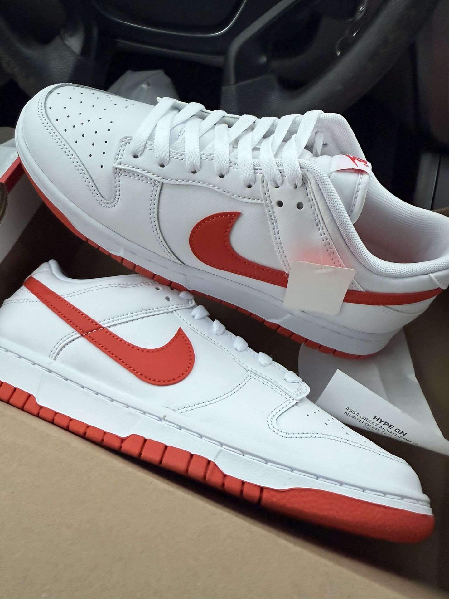 2 pair of nike dunks 9 in men brand new