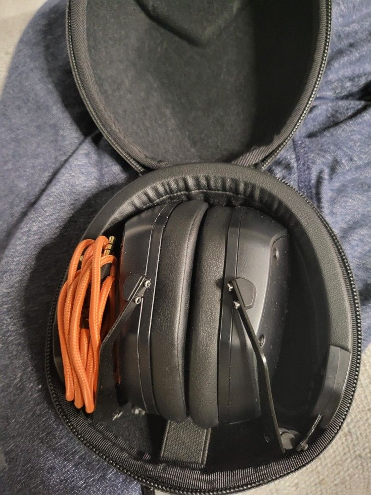Crossfade Headphones