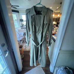 Vintage Burberry trenchcoat women’s size 6