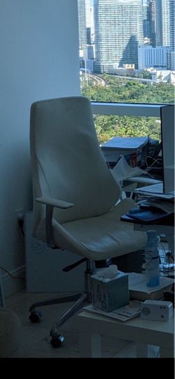 Designer desk chair
