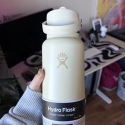 32oz Hydro Flask NEW