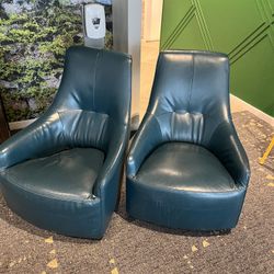 Swivel lounge chairs 