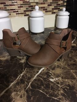 Girls boots new