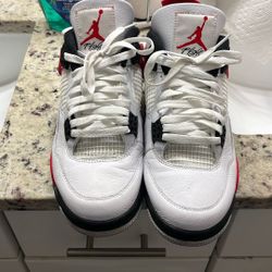 Jordan’s 4 Wht/red/blk Men’s 10