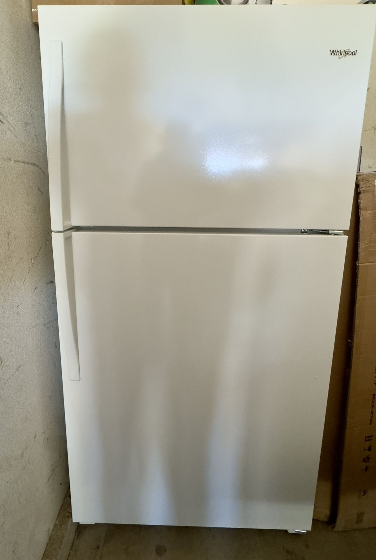 Refrigerator Whirlpool 20 cu. ft.