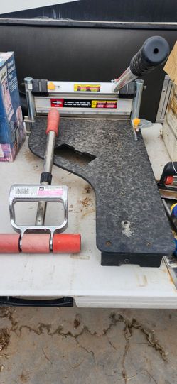 Laminate and vinyl flooring cutter, 13 inch, guillotine