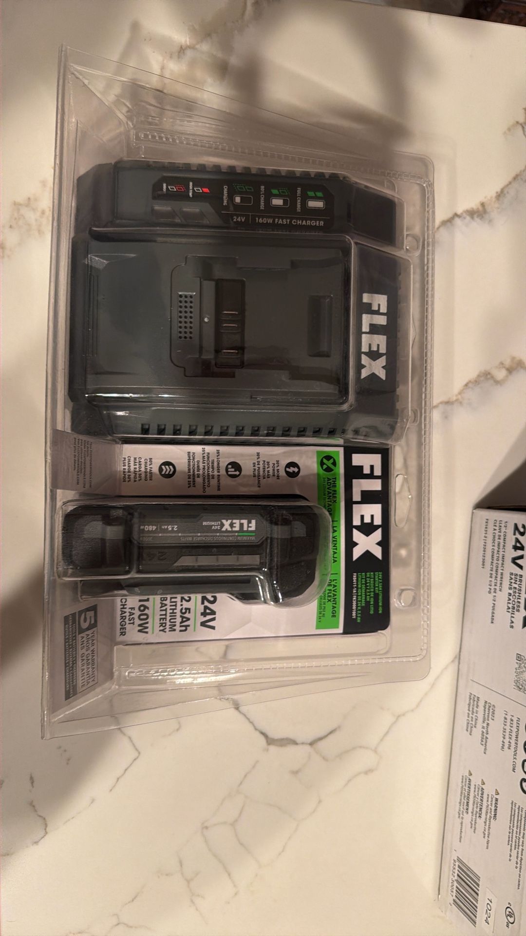 Flex 24v Starter Kit (w/ 2.5Ah Li-ion Battery & 160W Fast Charger) FX0411-1A New