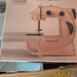 Magic Fly - Mini Sewing Machine for Sale in Bonita, CA - OfferUp
