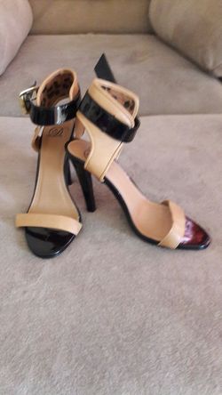 Shoe