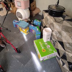 Litter Box Automatic Food Feeder And Self-cleaning Litter Box