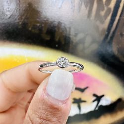 14k White Gold Diamond Ring 