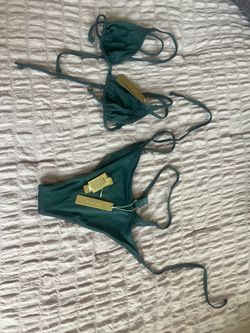 Brand new SKIMS bikini set in grey 🤍 Size Small
