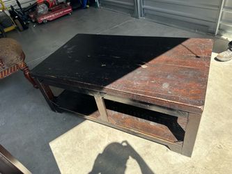 Coffee table and two side tables
