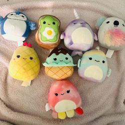 Mini assorted squishmallows (8 count)