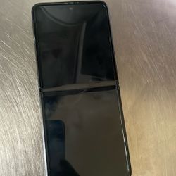 Samsung  Galaxy’s Z Flip Black Phone 
