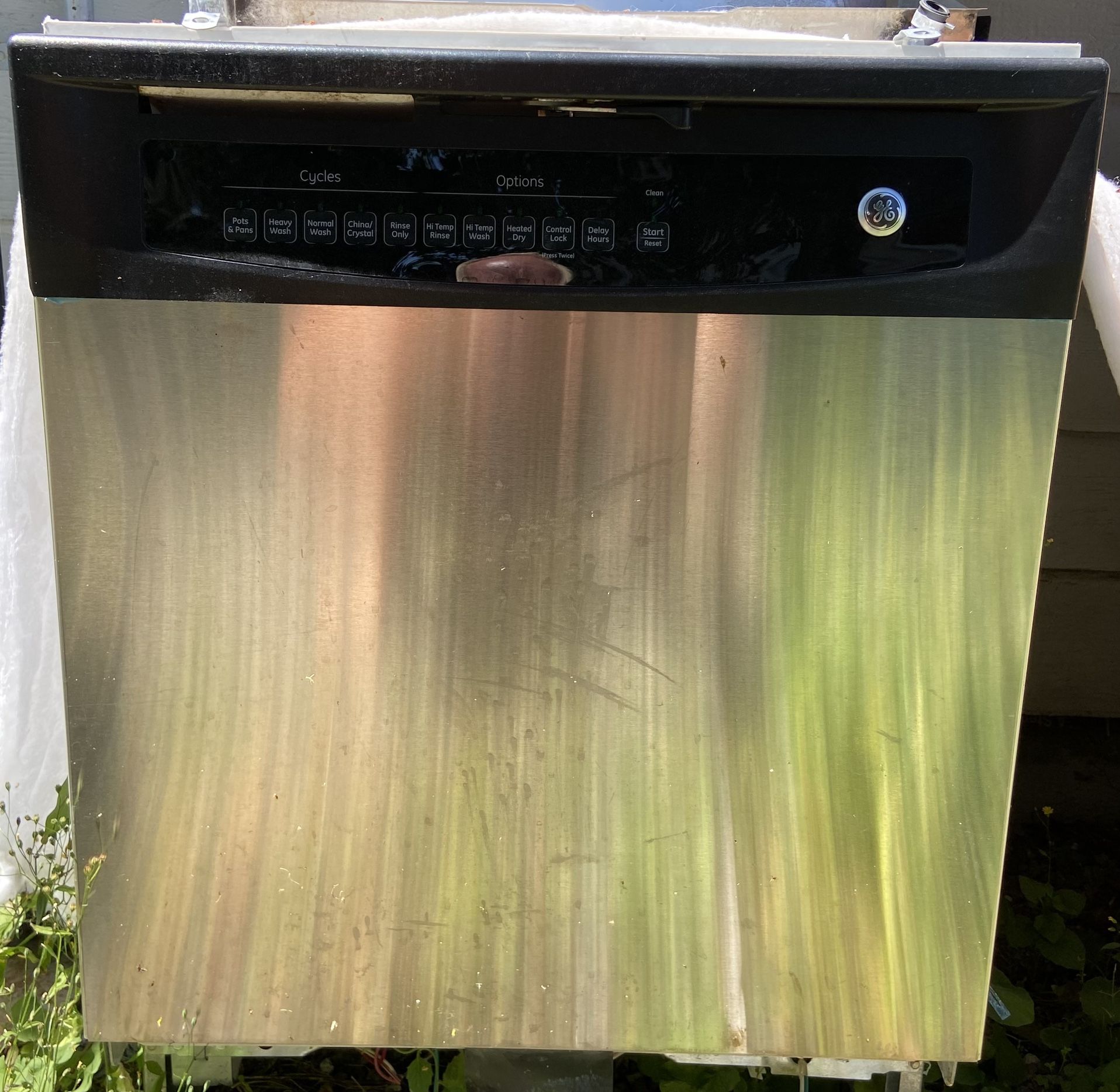 GE Dishwasher- WORKS