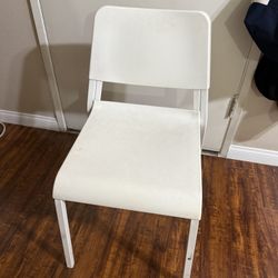 IKEA WHITE CHAIR 