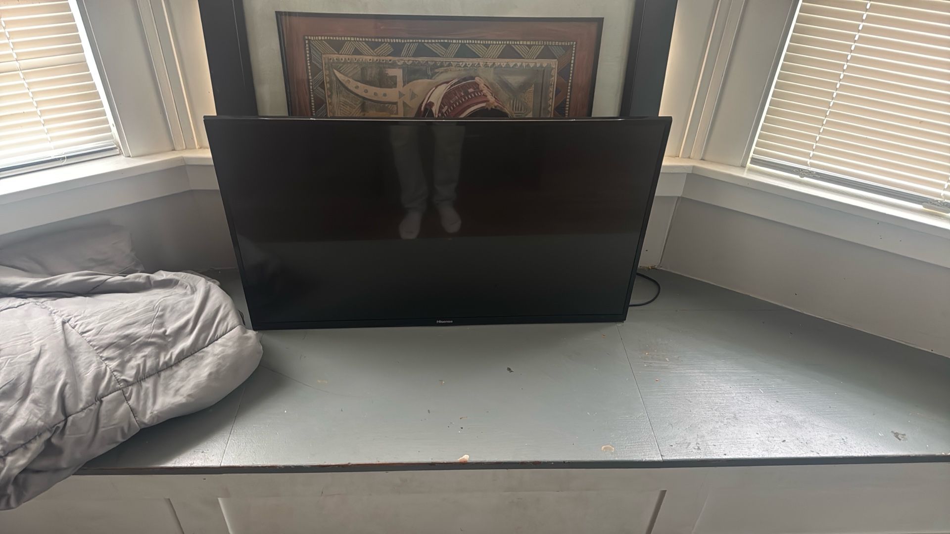 45 Inch Tv Hisense With Remote And Fire stick