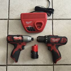 Milwaukee M12  1/4 Driver And Drill 