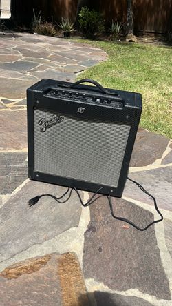 Fender Mustang II 40-watt 1x12 guitar amp