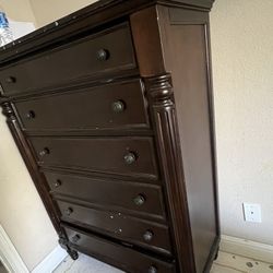 Vendo Esta Cajonera $140 🎈