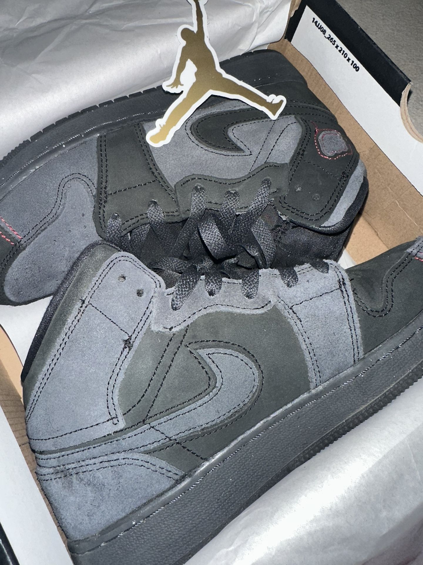 Jordan’s Youth Sz 5