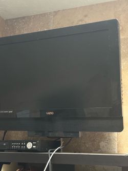 Mid-size Vizio DVD/Cable/TV