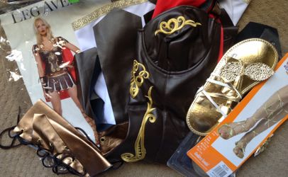 Leg Avenue Spartan Warrior Princess costume & shoes
