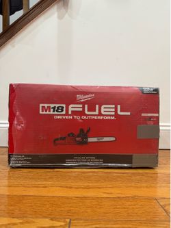 Milwaukee M18 16 in chainsaw TOOL ONLY