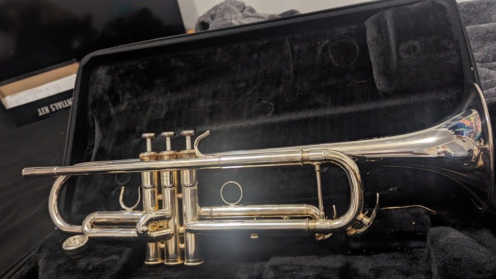 Yamaha Allegro YTR5335 G2 Trumpet + Professional Mouthpiece