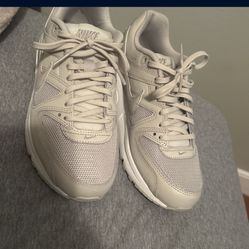 Women’s Nike Air Max 