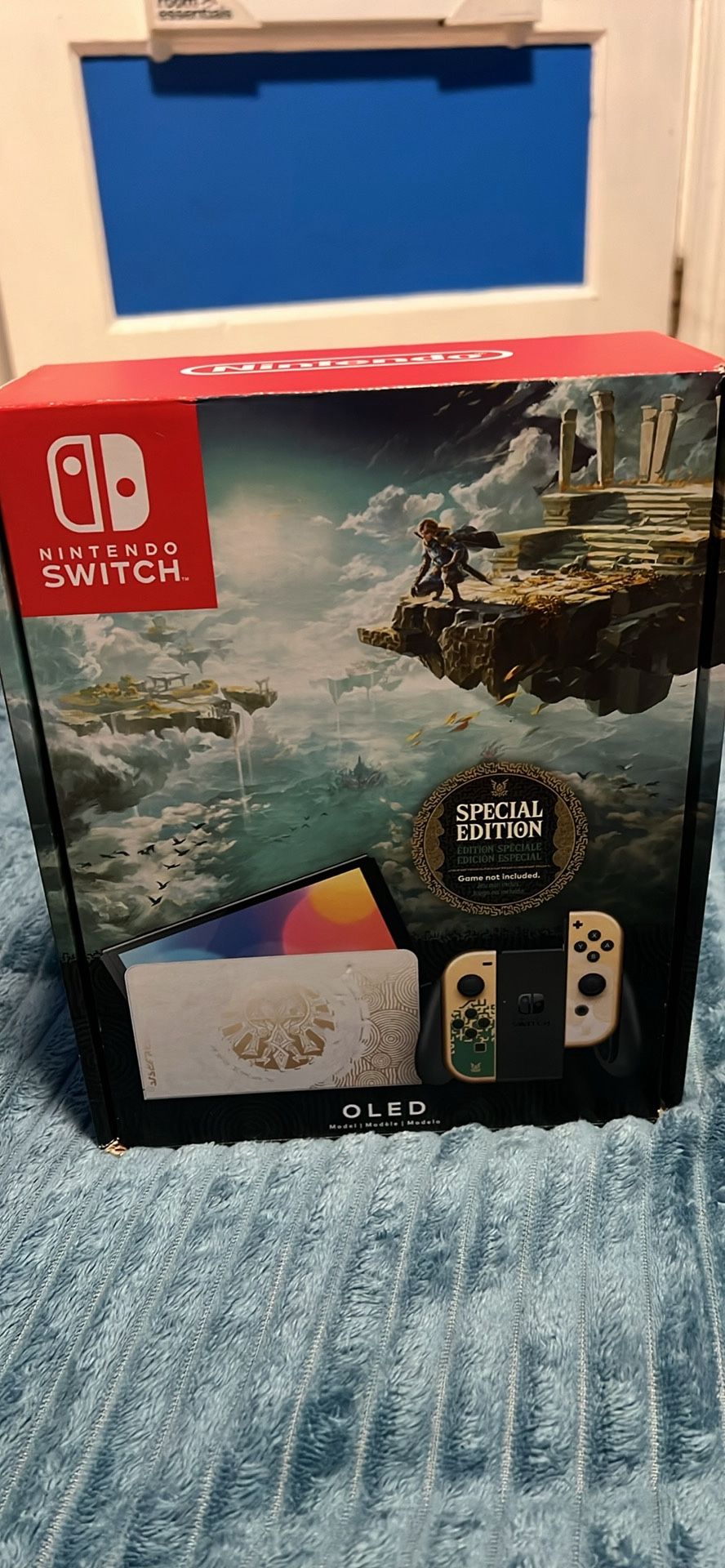 NINTENDO SWITCH OLED ZELDA SPECIAL EDITION IN BOX