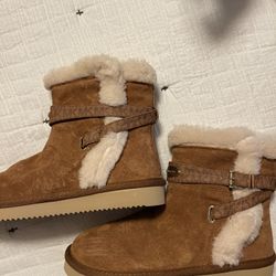 New Boots Michael Kors Size 8 Y 9 