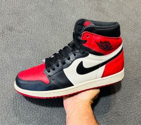 Jordan 1 Retro High OG ‘Bred Toe’ 2018 (Sz 10M/11.5W)