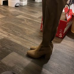 Women’s Knee High Boots 