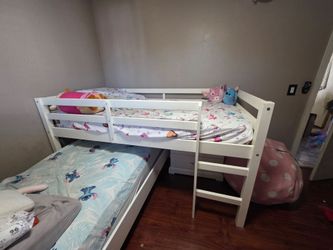 Twin loft bed