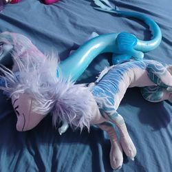 raya and the last dragon sisu plushie and toy figure