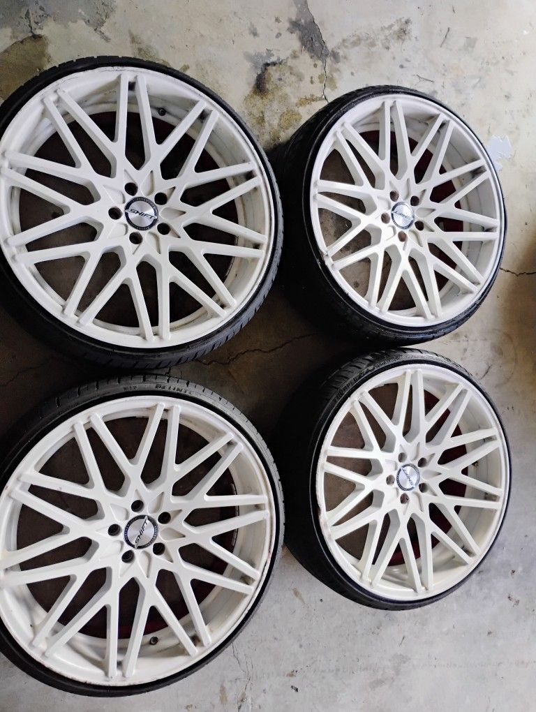 22" Shift Formula H32 Wheels