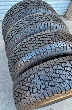 255 65 17 Bfgoodrich tires Con 80% de Vida Las 4