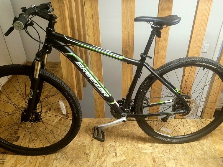 29" Breezer STORM Mountain Bike - Price Reduced!