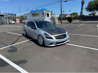 2012 Infiniti G37