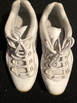 Men’s Allen Iverson Reebok Questions size 12