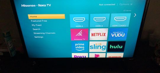Hisense roku 32” tv