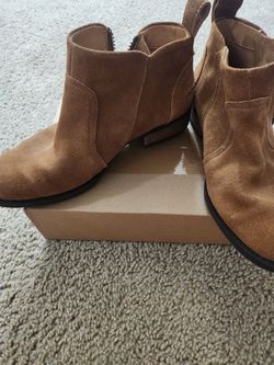 Women's UGG Suede Ankle booties