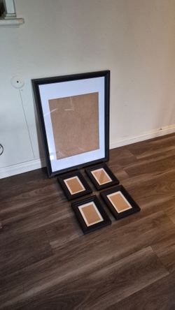 Pictures frames